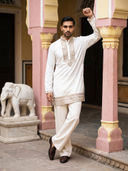 White color option, Sold out, Currently selected