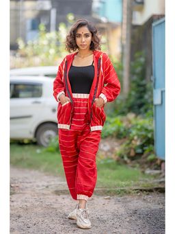 PRATHAA - Grey and Maroon Reversible Straight Fit Bottom : HIJI BIJI