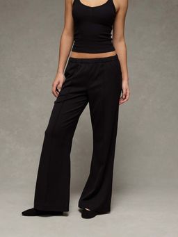 American Eagle - Black Low-Rise Kick Boot Trouser