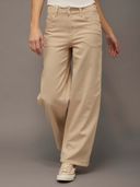 Beige color option, Currently selected