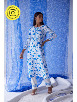 Baise Gaba - White Megh Straight Kurta