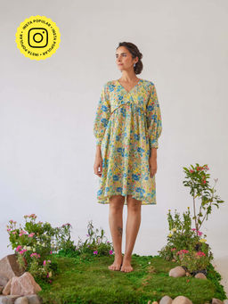 Baise Gaba - Light Yellow Floral Printed Mystic Knee Length Dress