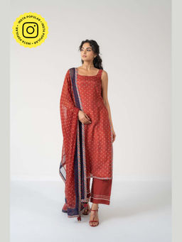 Baise Gaba - Red Bandhan Kurta Pant with Dupatta