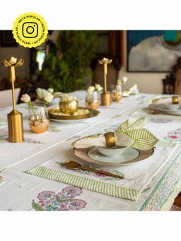 House of Ekam - Guldasta Cypress Poppy Table Linen Set