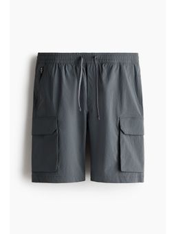 H&M - Men Grey Regular Fit Cargo shorts