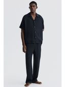 Black color option, Currently selected