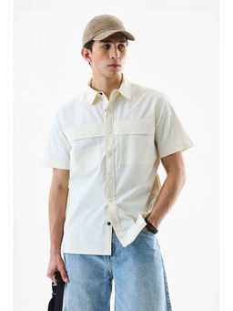 Snitch - Off White Solid Half Sleeves Regular Casual Shirt for Men