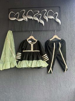 The Little Tales - Green Woven Regular Kurta with Dhoti and Dupatta