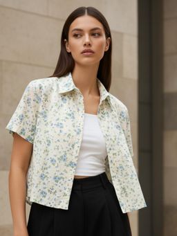 Outzidr - White Half Sleeved Copped Casual Shirt