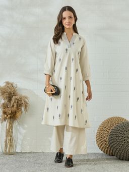 MOKOSH - Women Off-White Cotton Fish Embroidered Kurta and Co-Ord Set