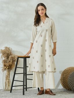 MOKOSH - Women Off-White Cotton Owl Embroidered Kurta and Co-Ord Set