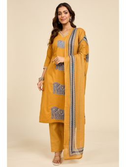 Alaya by Stage3 - Caravan Embroidered Kurta with Pant