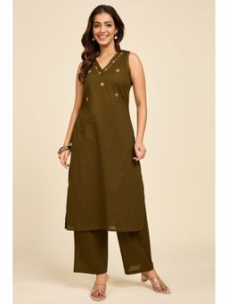 Alaya by Stage3 - Petal Collar Kurta with Pant