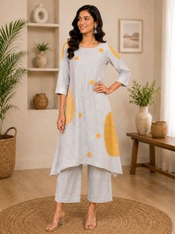 HOUSE OF JAMOTI - Light Grey Patch Work Kurts with Pant