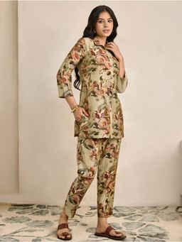 Women Plus - Women Beige Silk Co-Ord Set