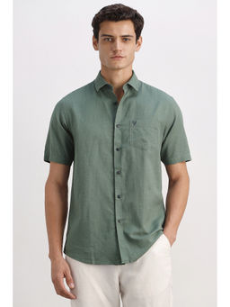 Allen Solly - Men Green Regular Fit Solid Half Sleeves Shirt