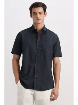 Allen Solly - Men Black Regular Fit Solid Half Sleeves Shirt