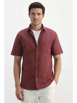 Allen Solly - Men Maroon Regular Fit Solid Half Sleeves Shirt