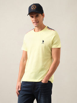 U.S. POLO ASSN. - Men Yellow Solid Regular Fit T-Shirt