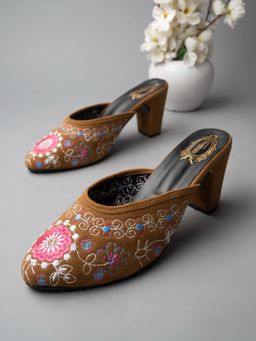 Shoetopia - Women Tan Mules