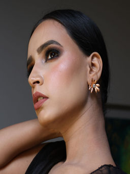 Kraft Smiths - Rose Gold Flower Stud Earrings