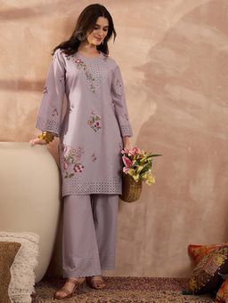 Vaamsi - Lavender Floral Three Fourth Sleeves Kurta with Pant