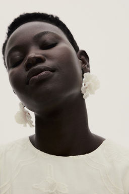 H&M - Women Gold Flower-Shaped Stud Earrings