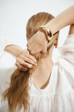 H&M - Women Gold Chunky Hinged Bangle