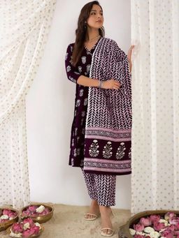 Gahan - Womens Purple Floral Printed Anarkali Kurta with Pant & Dupatta