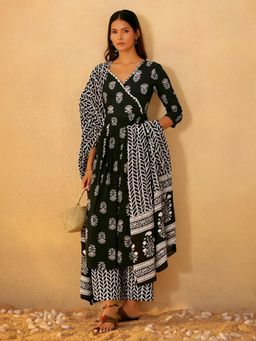 Gahan - Womens Black Floral Printed Anarkali Kurta with Pant & Dupatta