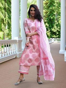 Gahan - Womens Pink Printed Kurta with Pant & Dupatta
