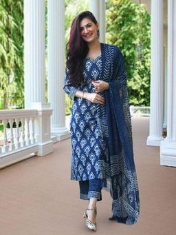 Gahan - Womens Blue Floral Printed Kurta with Pant & Dupatta