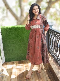 DESI SANDOOK - Women'S Maroon Panel Style Mirror Work Dress