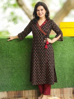 DESI SANDOOK - Woman's Black Angrakha with Knot Lotus Ajrakh Kurta