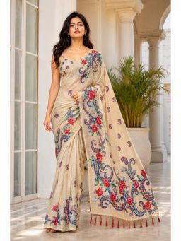 KAYOMMI - Women Beige Floral and Paisley Printed Saree with Unstitched Blouse