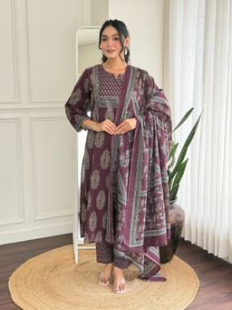SIJOPA - Mauve Cotton Printed Kurta Set With Dupatta