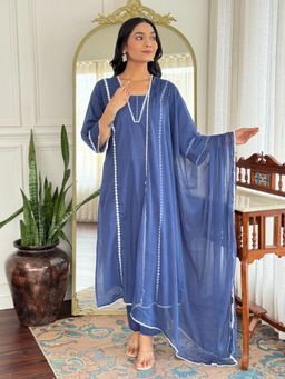 SIJOPA - Blue Cotton Solid Lace Work Kurta Set With Dupatta