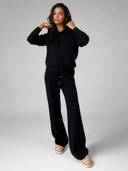 Black color option, Sold out, Currently selected