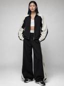 Black color option, Sold out, Currently selected