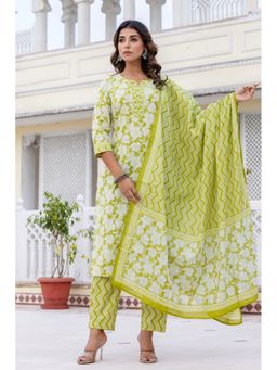 Kohsh - Women Green Straight Mul Cotton Kurta with Pant and Dupatta