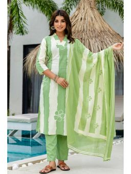 Kohsh - Women Green Straight Mul Cotton Kurta with Pant and Dupatta