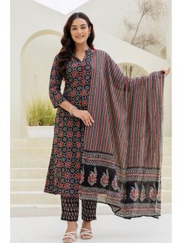 Kohsh - Women Black Cotton Mul Cotton Kurta with Pant and Dupatta