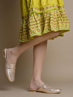 SHUZ TOUCH - Women Gold Mules Heels