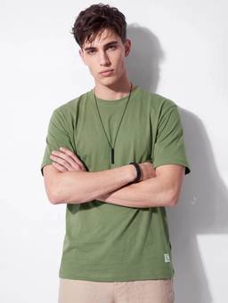 max - Green Urb_N Men Oversized Solid T-Shirt