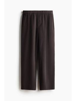 H&M - Men Brown Loose Fit Pleated Trousers
