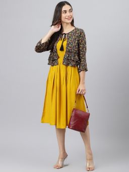 Deebaco - Women Yellow Rayon Solid Dress With Shrug