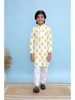 KALP - Kesar Kurta With Pyjama White (Set of 2)