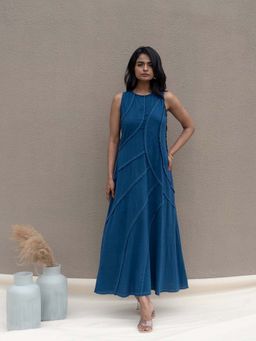 BILANG - Blue Elegance Solid Dress