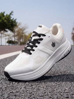 CULT - Off White Round Toe Jacquard Pair Of Running Shoes