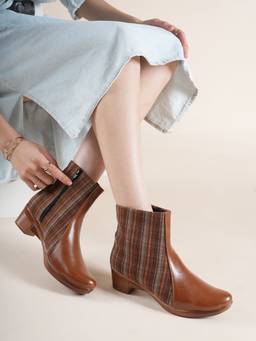 Drop Bold - Tan Pointed Toe Block Synthetic Pair Of Casual Boots